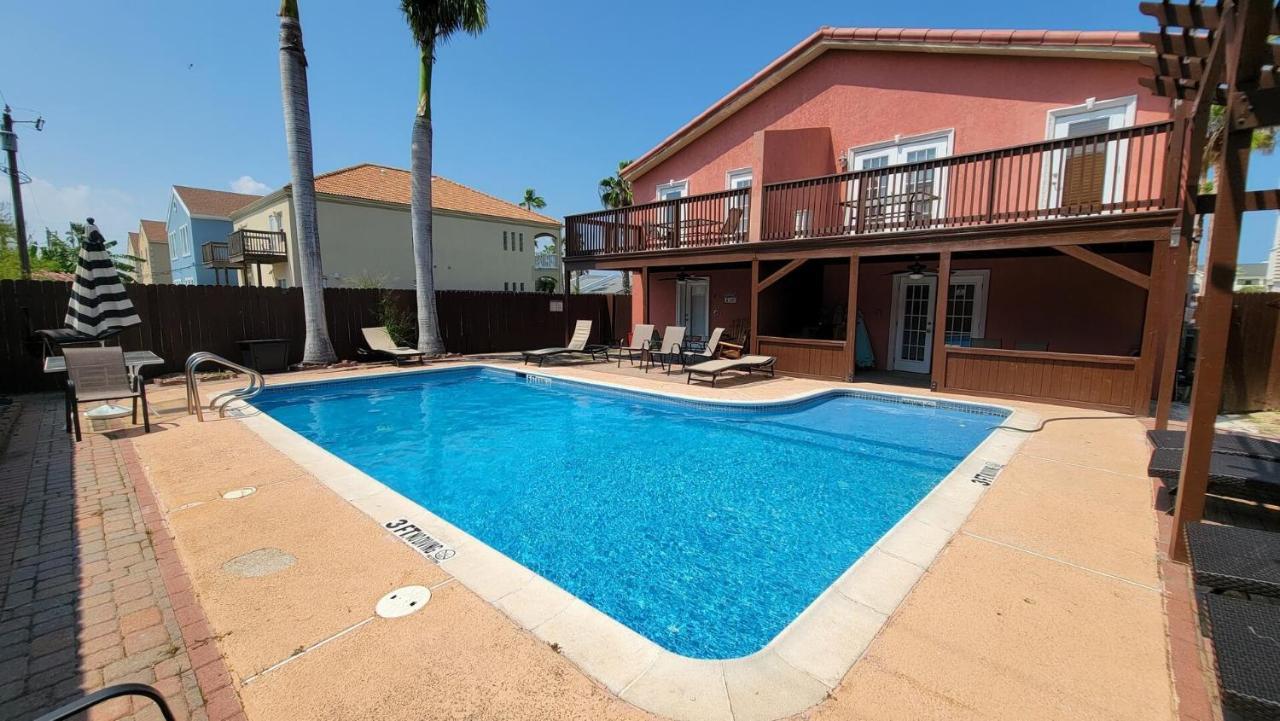 Cozy 2 Bedroom With Big Pool - Campeche Triplex Unit C Home 사우스 파드레 아일랜드 외부 사진